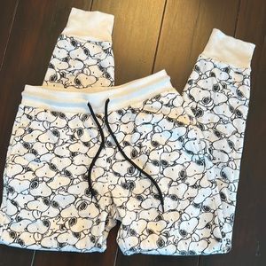 Snoopy joggers